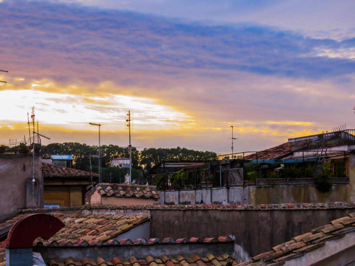 Mattia'S Penthouse - View Over Trastevere Roofs Рим Екстер'єр фото